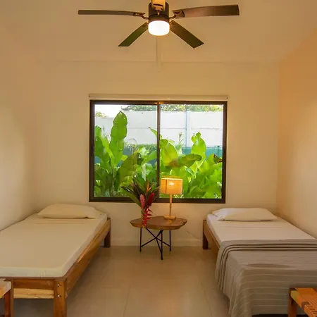 Namaitami Casa Hermosa Con Ac Y Piscina A Solo 650 Metros Del Parque Nacional Cahuita Exterior photo