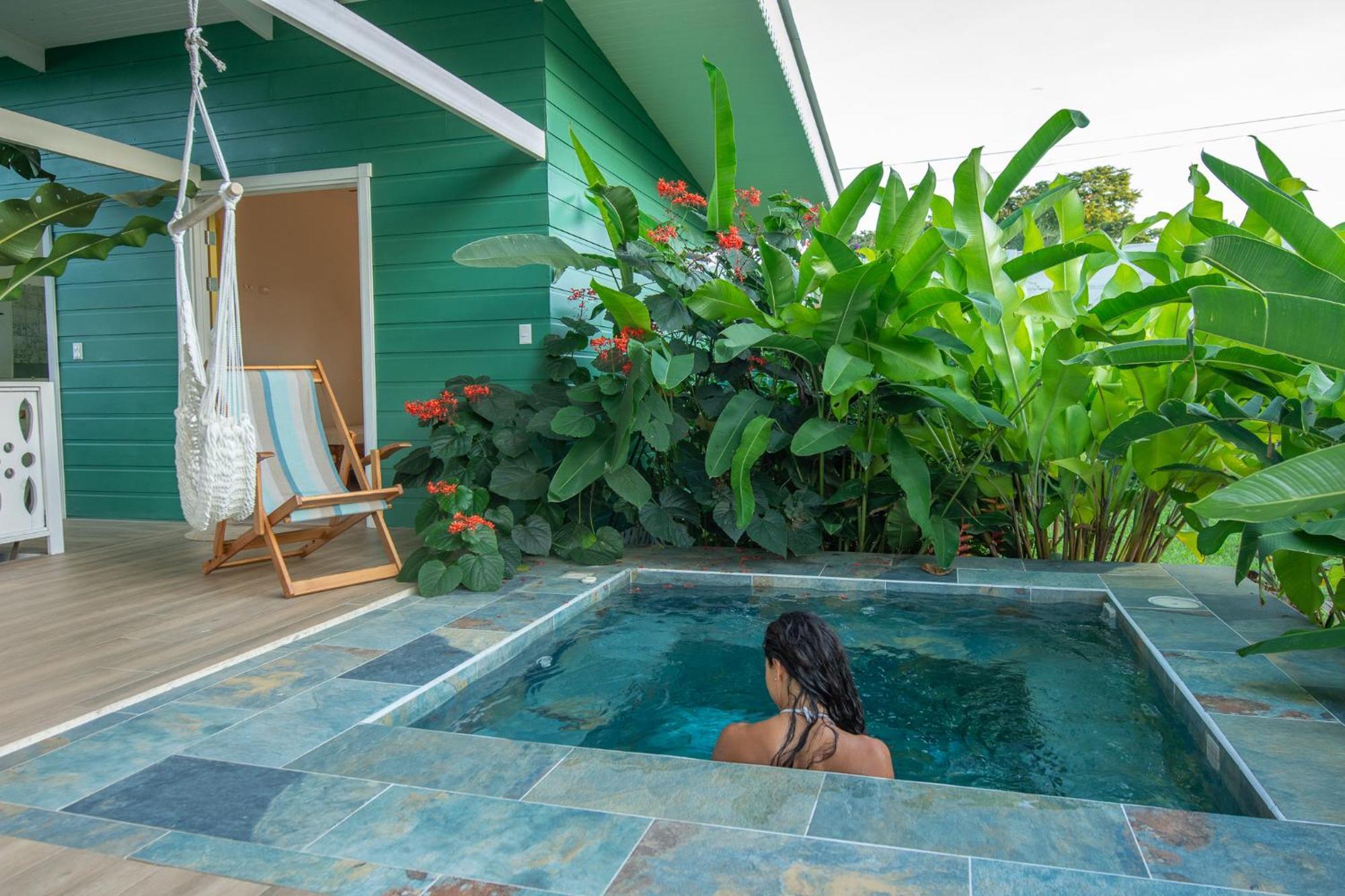 Namaitami Casa Hermosa Con Ac Y Piscina A Solo 650 Metros Del Parque Nacional Cahuita